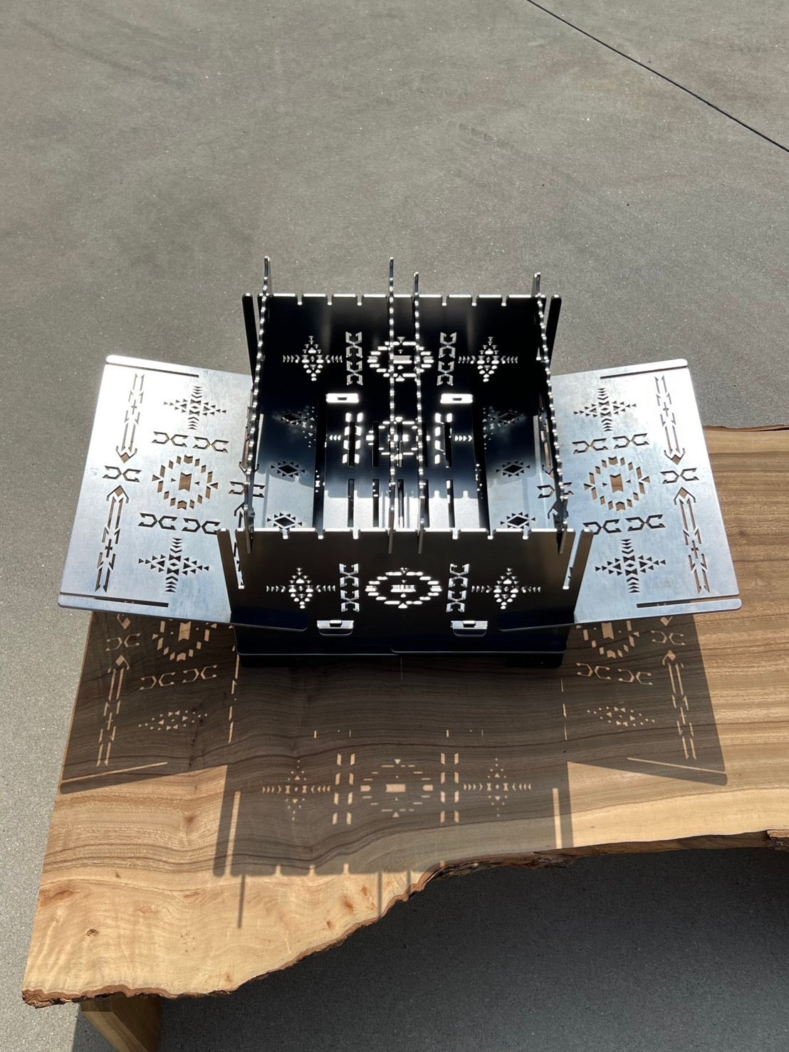 【3WAY焚き火BOX】オルテガ柄 スタンダード+鉄板S2枚付き